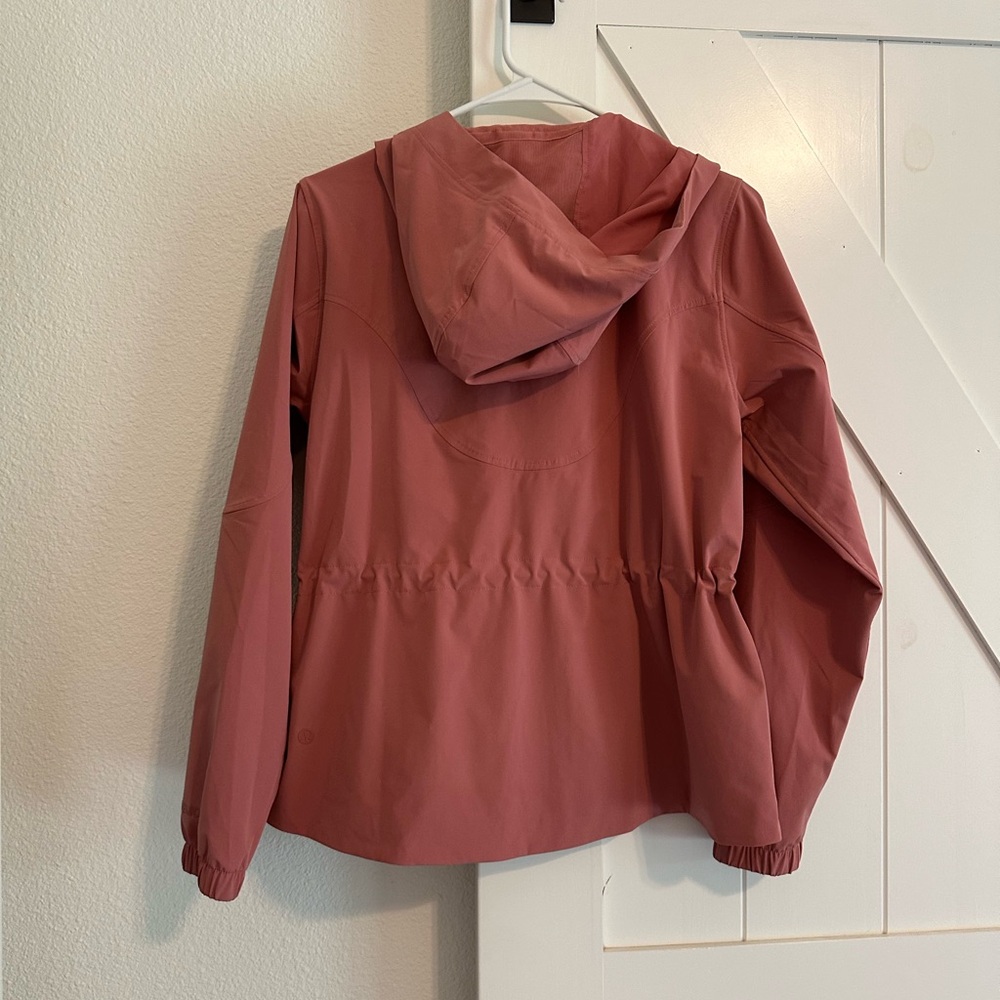 Lululemon Jacket - Picture 2 of 4